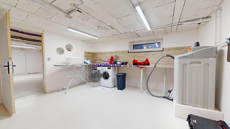 Maison - 93 m² - 4 pièces