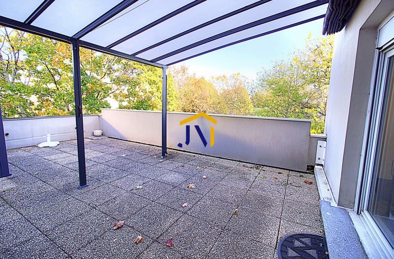 Appartement - 94 m² - 4 pièces