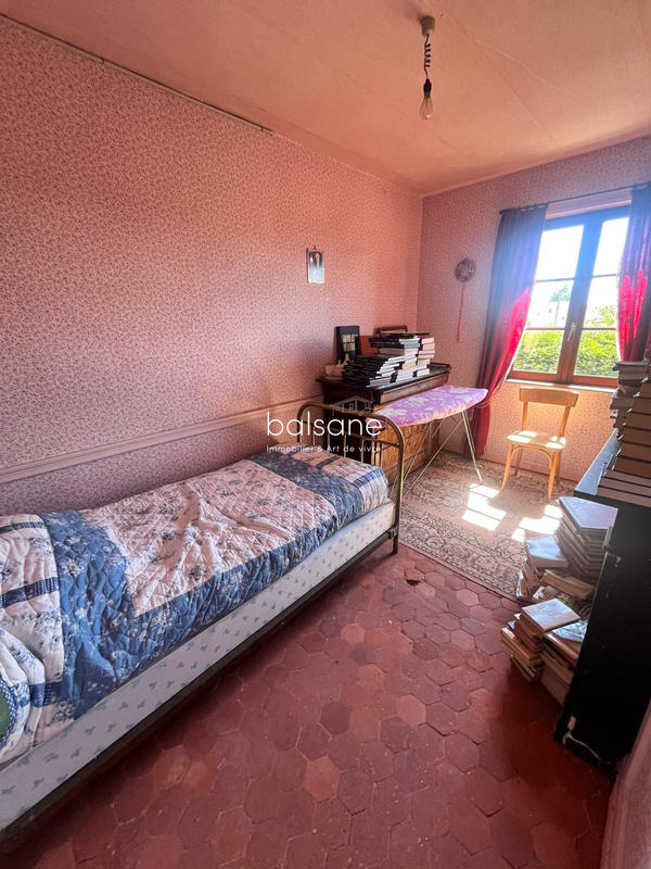 Maison - 257 m² - 8 pièces