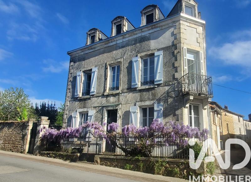 Maison - 182 m² - 10 pièces