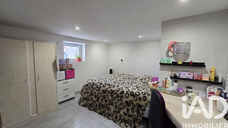 Maison - 223 m² - 13 pièces