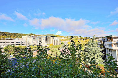 Appartement - 101 m² - 5 pièces