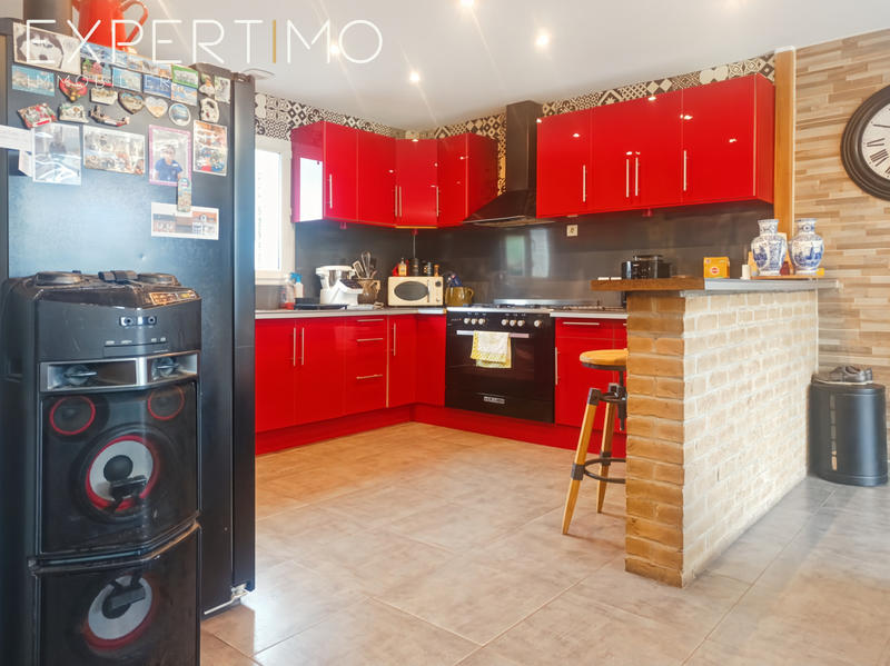 Maison - 107 m² - 6 pièces