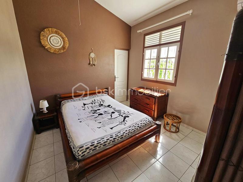 Propriété - 211 m² - 7 pièces