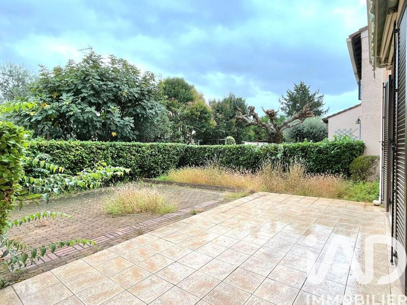 Maison - 99 m² - 5 pièces