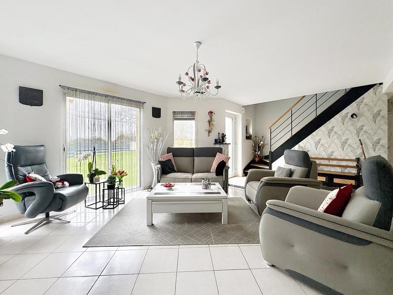 Maison - 200 m² - 7 pièces