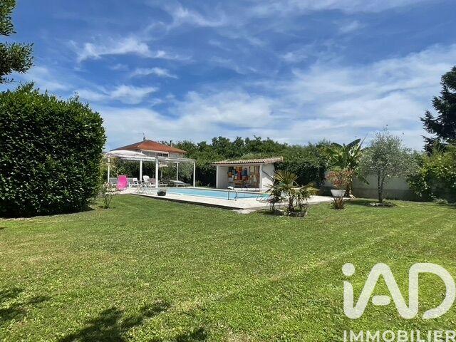 Maison - 174 m² - 7 pièces