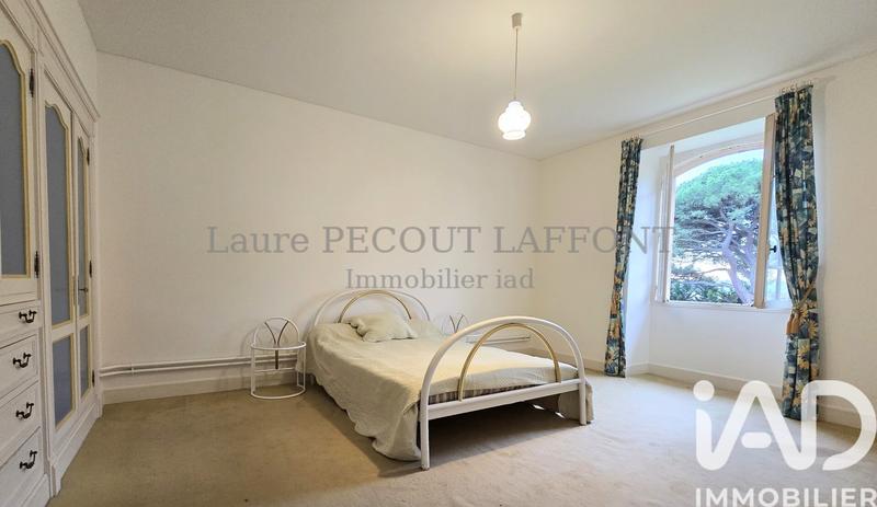 Maison - 525 m² - 12 pièces