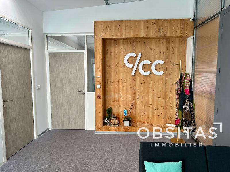 Bureau - 195 m² - 4 pièces