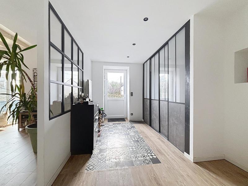 Maison - 121 m² - 5 pièces