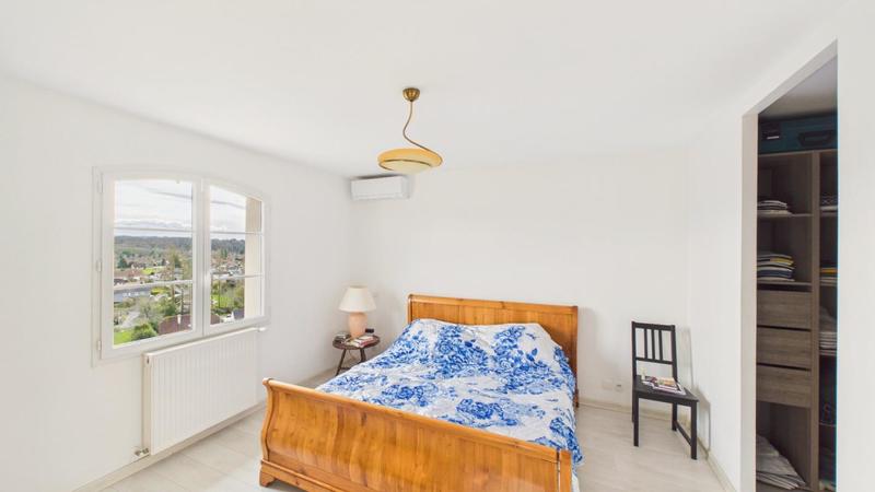 Maison - 191 m² - 6 pièces