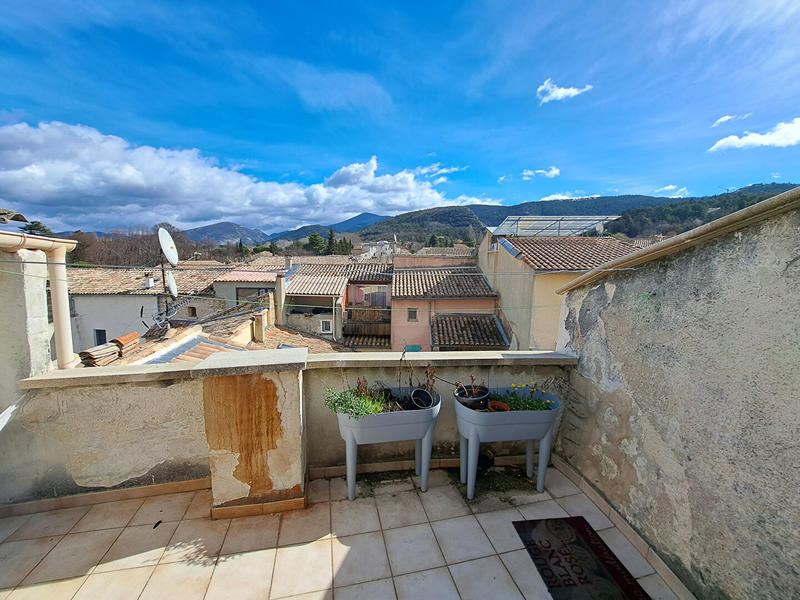 Maison - 230 m² - 10 pièces