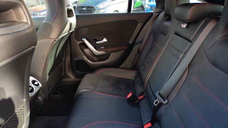 Mercedes Cla Shooting Brake Classe 200 d 150 8g-Dct Amg Line