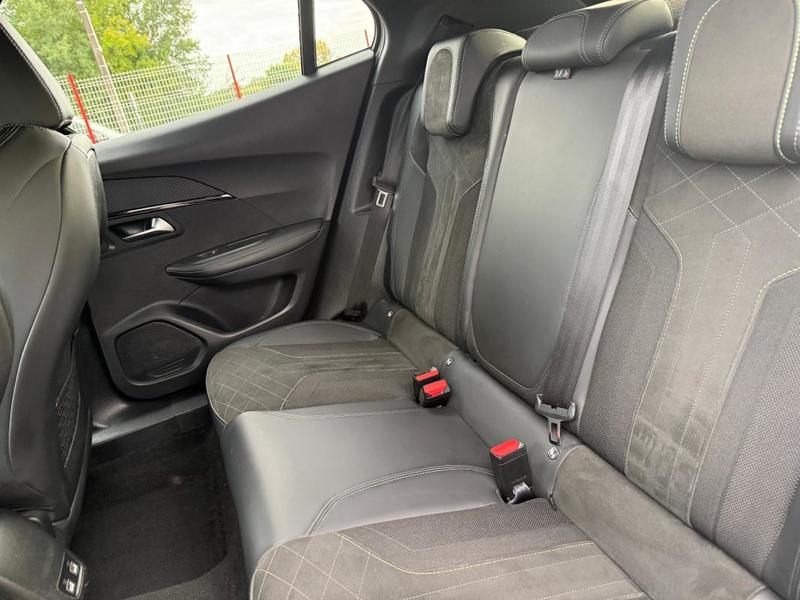 Peugeot 2008 BlueHDi 130 s&amp;S Eat8 Gt Pack