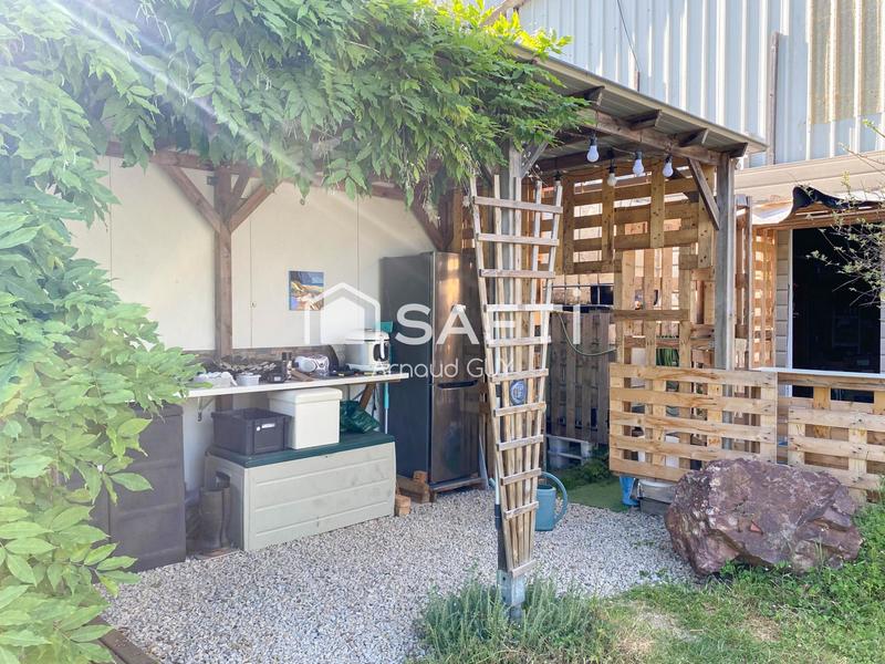 Maison - 400 m² - 5 pièces