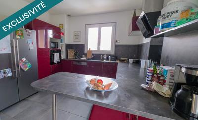 Maison - 140 m² - 5 pièces