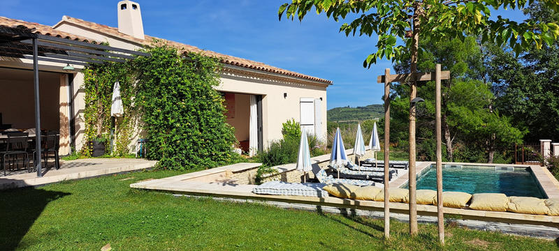 Maison - 185 m² - 5 pièces