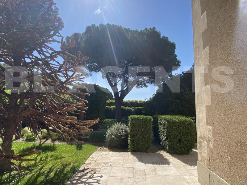 Maison de maîtres - 273 m² - 8 pièces