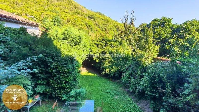 Maison - 268 m² - 7 pièces