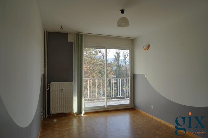 Appartement - 91 m² - 4 pièces