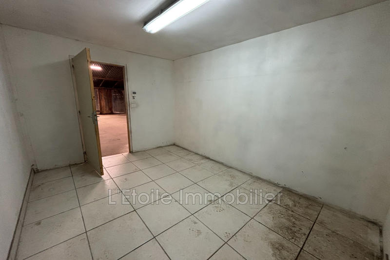 Local commercial - 231 m²