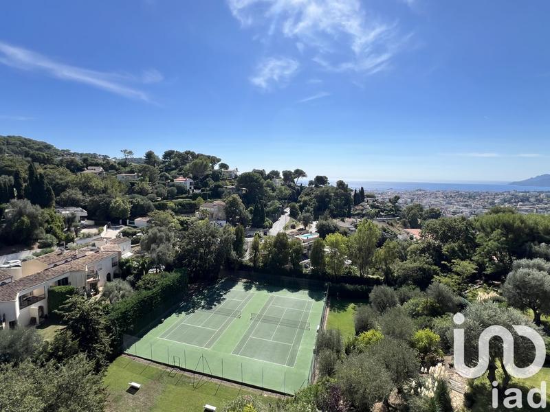 Appartement - 90 m² - 3 pièces