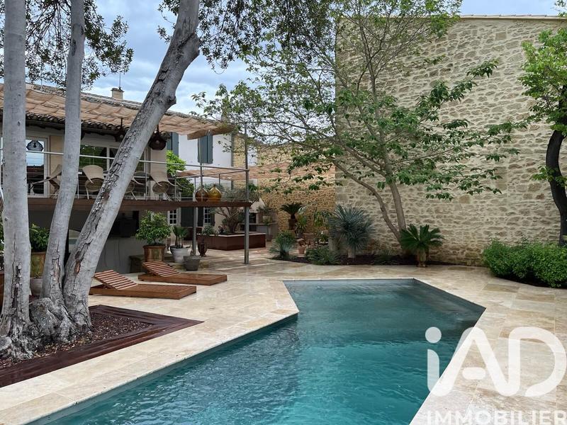 Maison de village - 300 m² - 8 pièces