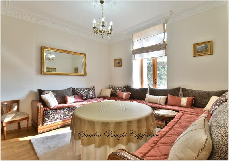 Maison de ville - 296 m² - 17 pièces