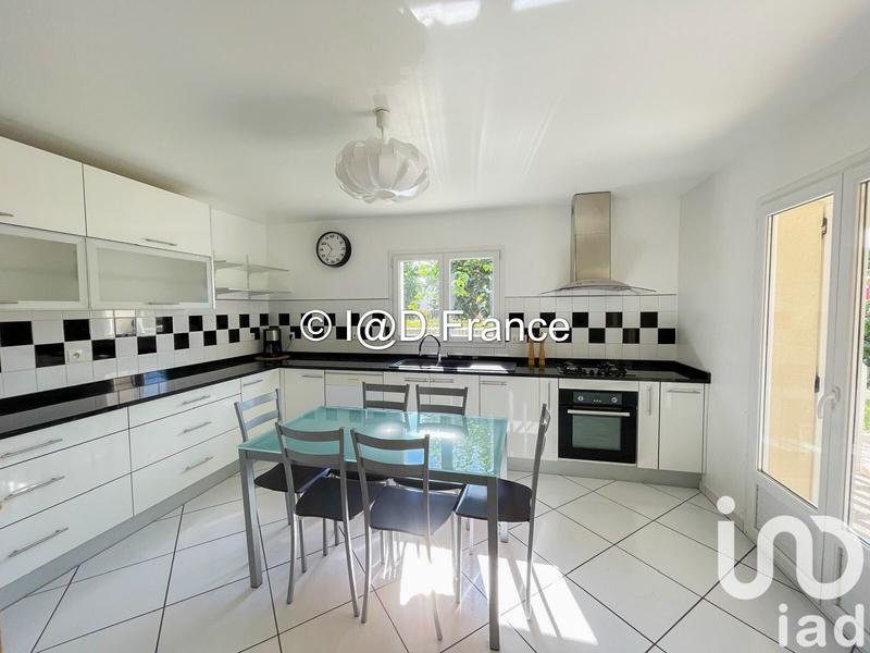 Maison - 177 m² - 7 pièces