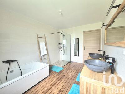 Maison - 122 m² - 5 pièces