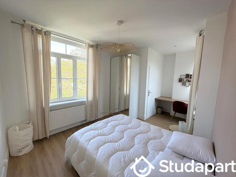 Chambre - 11 m² - 1 pièce