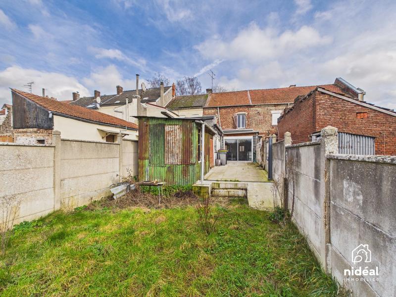 Maison - 104 m² - 4 pièces