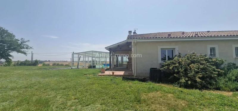 Maison - 215 m² - 5 pièces