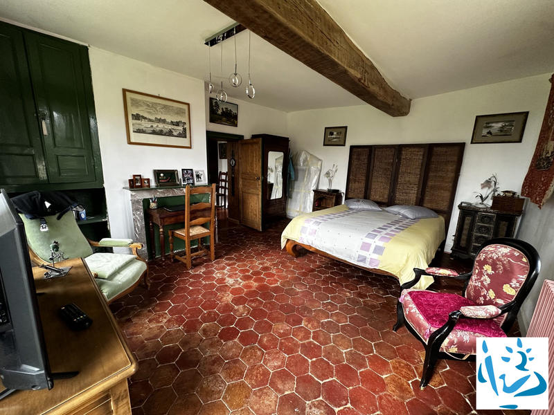 Maison ancienne - 160 m² - 6 pièces