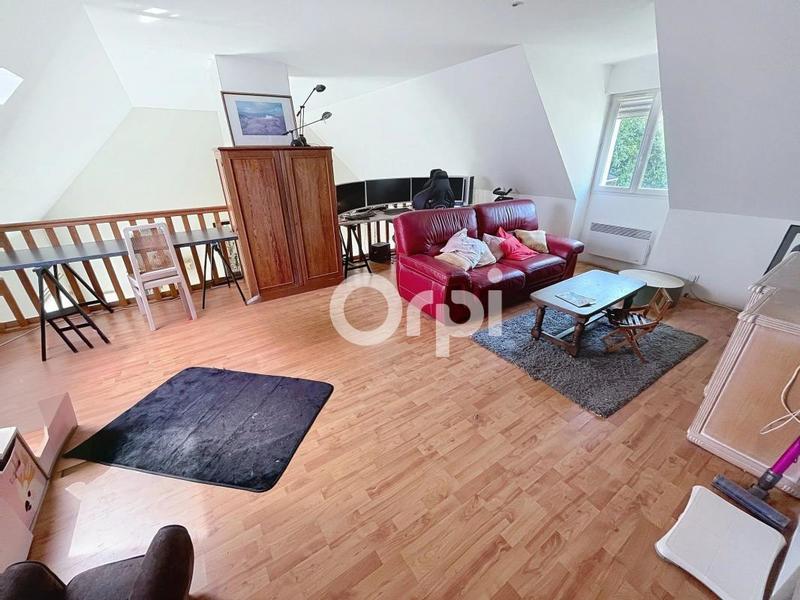 Maison - 241 m² - 7 pièces