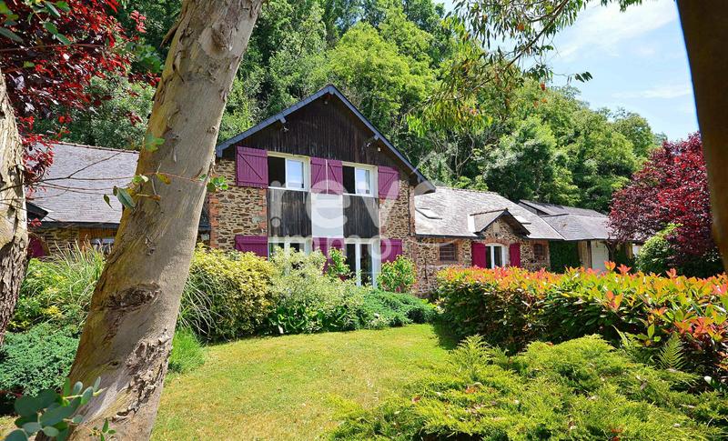 Longère - 232 m² - 8 pièces