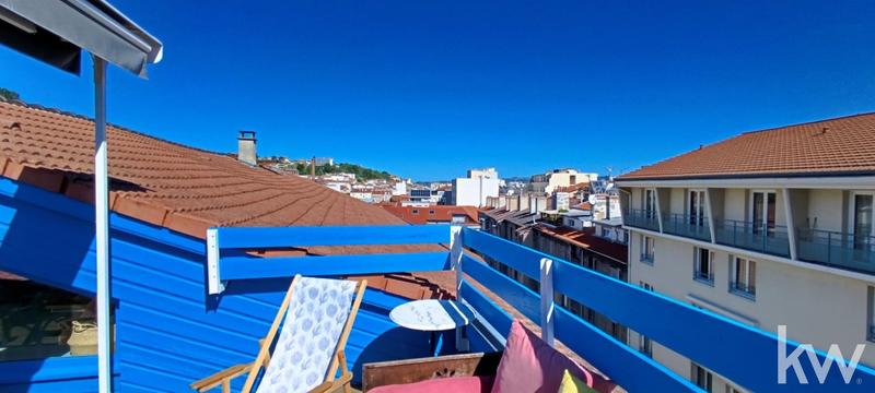 Appartement - 217 m² - 7 pièces