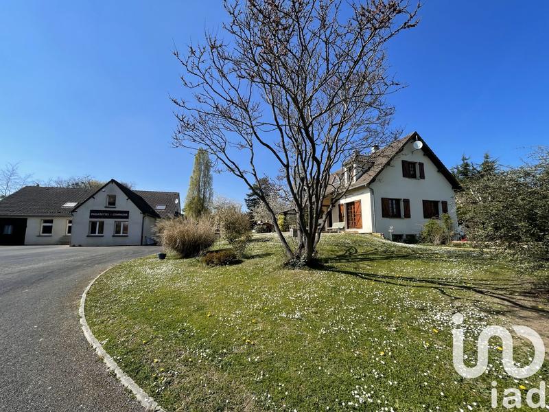 Maison - 250 m² - 4 pièces