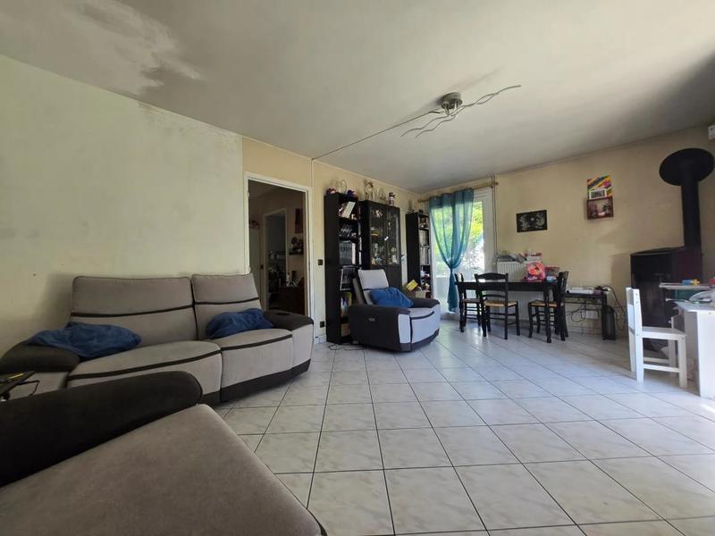 Maison - 95 m² - 5 pièces