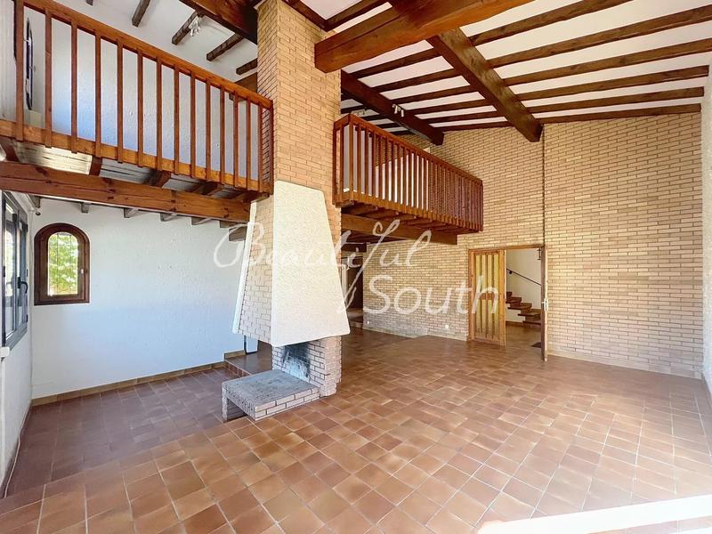 Villa - 225 m² - 7 pièces