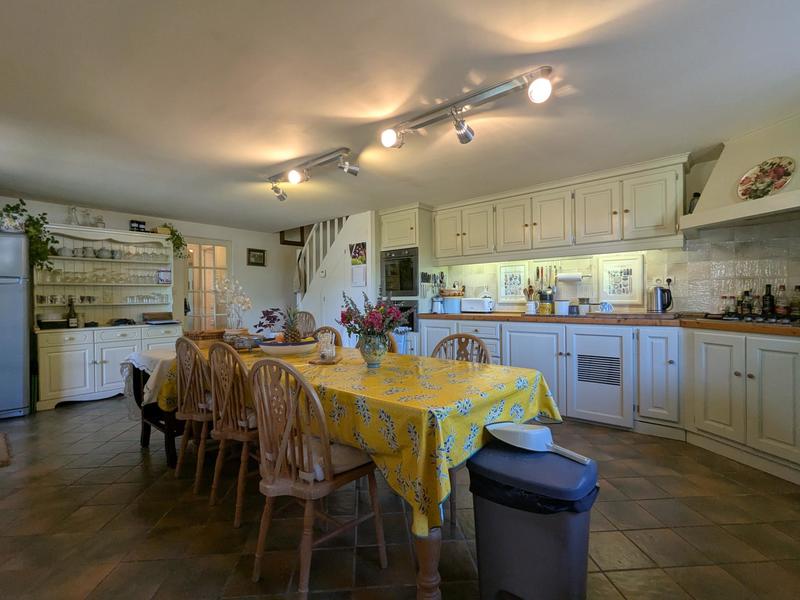 Maison - 262 m² - 10 pièces