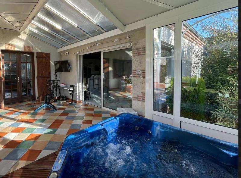 Maison - 205 m² - 7 pièces