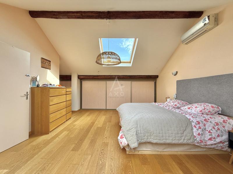 Maison - 160 m² - 7 pièces