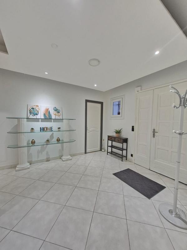 Appartement - 115 m² - 3 pièces