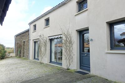 Maison - 149 m² - 6 pièces