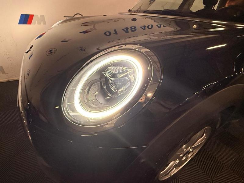 Mini 5 portes Hatch F55 Lci II Cooper 136 ch Dkg7 Edition Camden