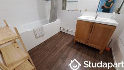 Chambre - 11 m² - 1 pièce