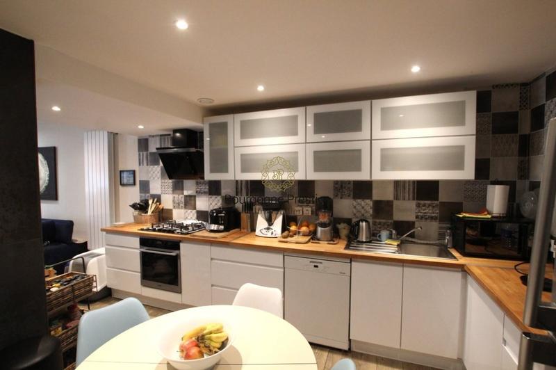 Immeuble - 365 m² - 13 pièces