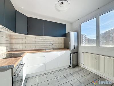 Appartement - 79 m² - 4 pièces