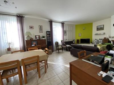 Maison traditionnelle - 160 m² - 7 pièces